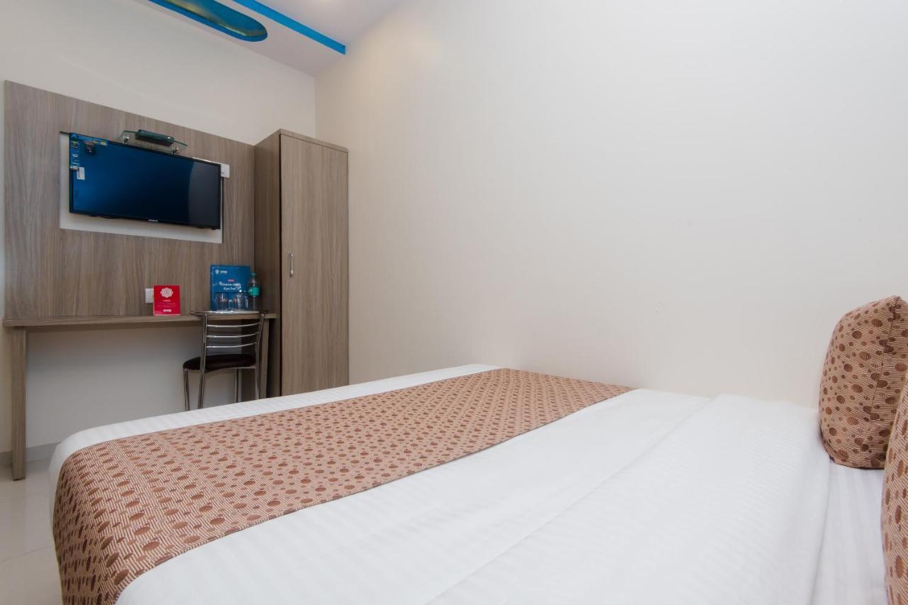 Oyo 14056 Golden Arch Hotel Mumbai Exterior photo